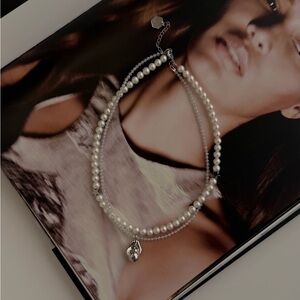614 Elegant Pearl Necklace with White Zircon Stone